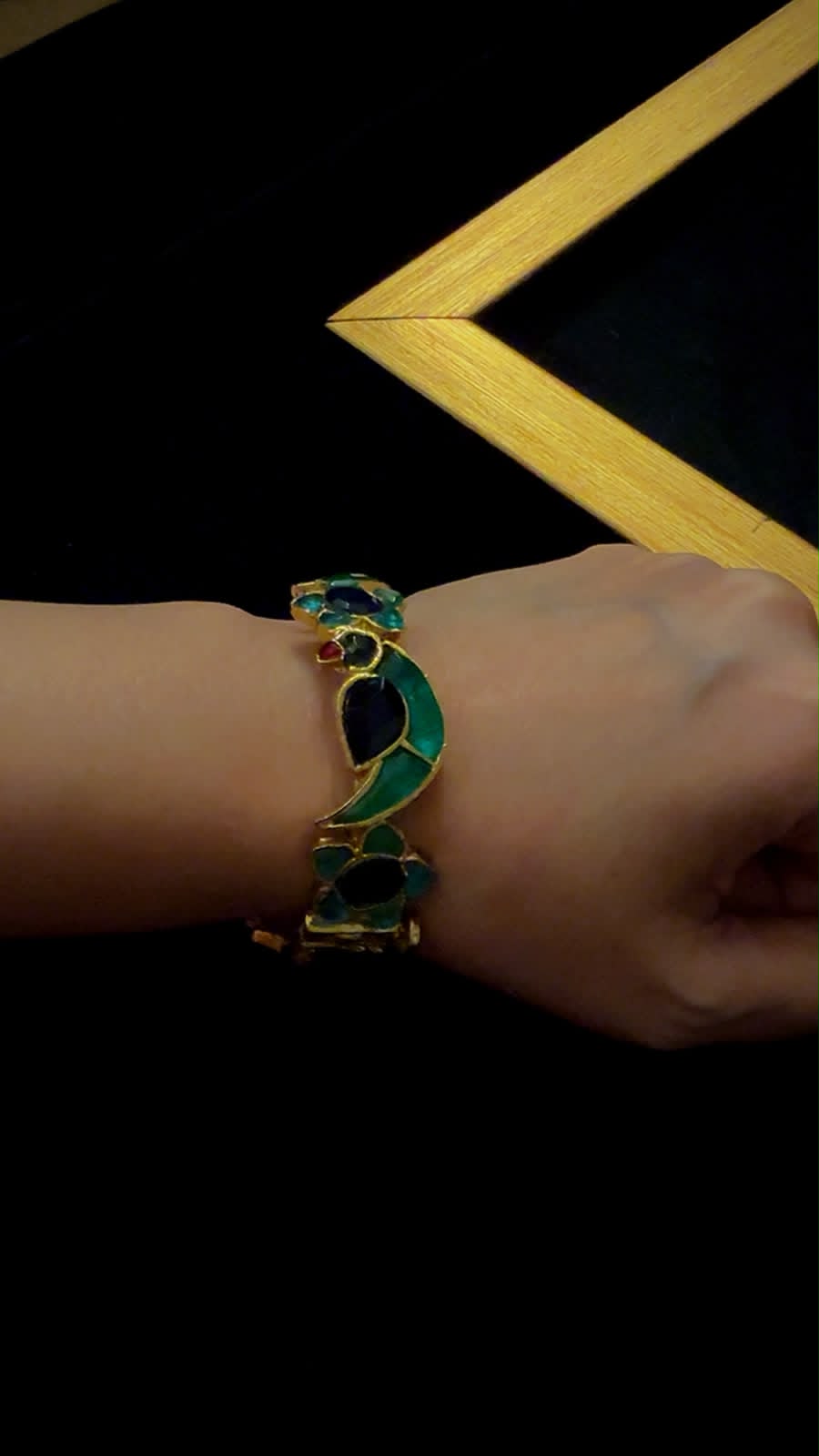 The Maharani 3 toned Parrot Adjustable Bangle