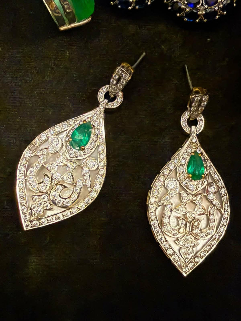 The Moonstone Emerald Necklace Set