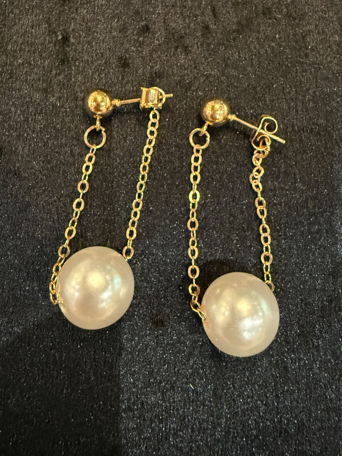 Hanging Chain Pearls Earrings